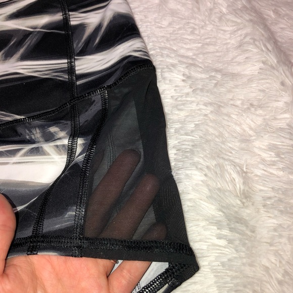 Victoria Secret spandex - Picture 2 of 2